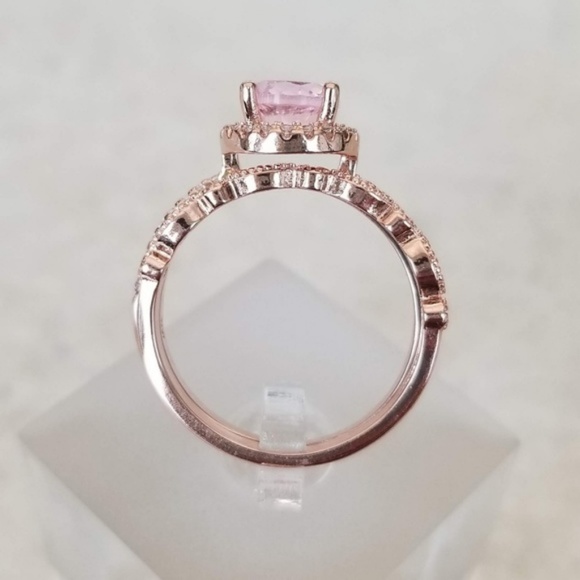 2X HOST PICK!!! 🌷 Pink Rose Gold Ring Set - Picture 4 of 8